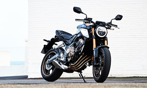 Honda CB650R chính hãng giá 246 triệu tại Việt Nam