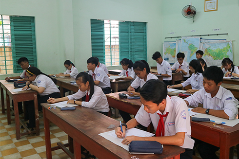 Chuẩn bị cho kỳ thi vào lớp 10: Học sinh vừa học, vừa ôn tập