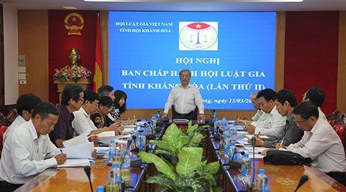 Đẩy mạnh phổ biến, xây dựng pháp luật