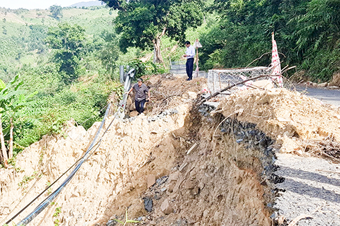 Điểm sạt lở nặng trên Tỉnh lộ 9: Sẽ sớm khắc phục