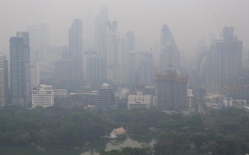 Tình trạng ô nhiễm không khí “nghiêm trọng” ở khu vực phía Bắc và Đông Bắc, Thái Lan. Ảnh: Reuters.