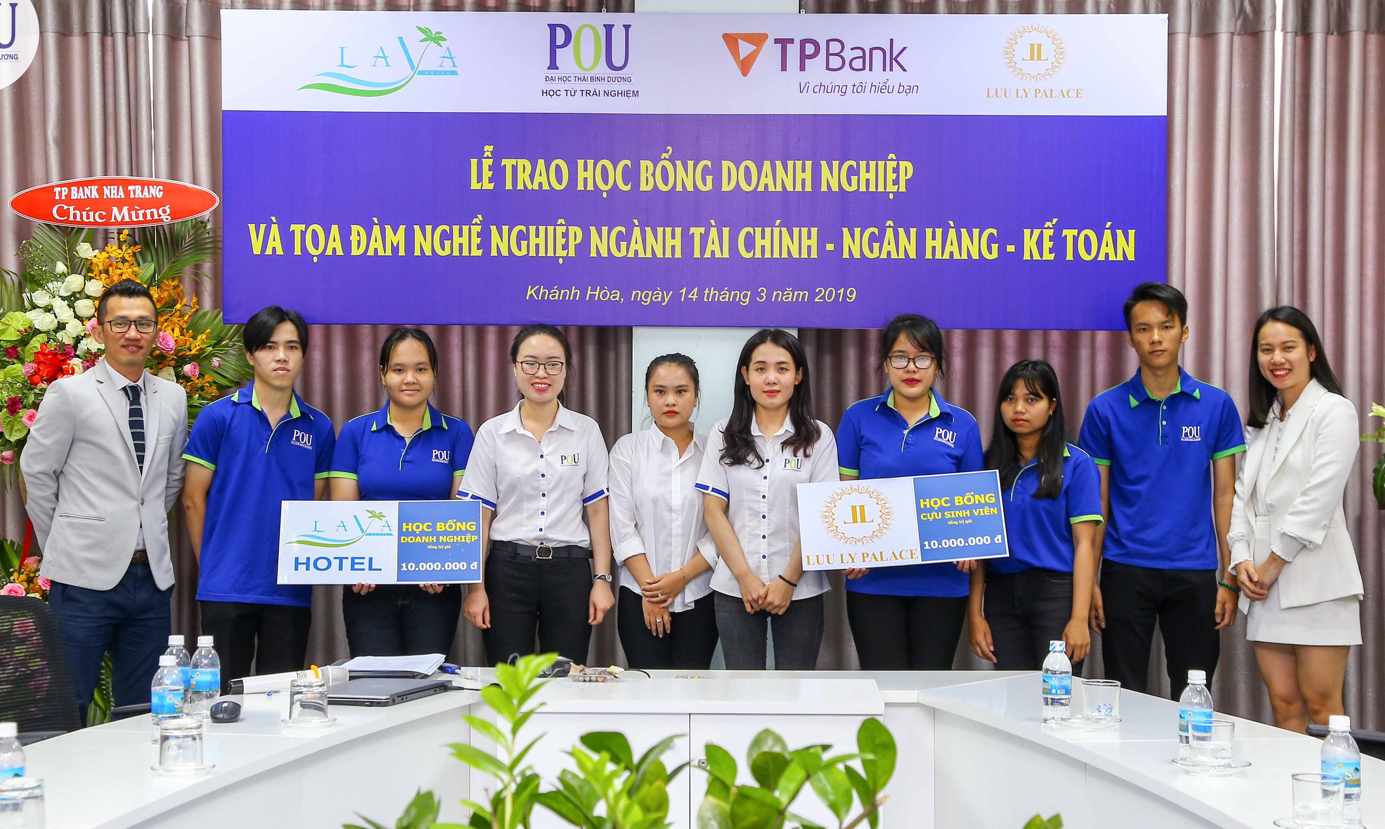 Trường Đại học Thái Bình Dương toạ đàm nghề nghiệp và trao học bổng cho sinh viên