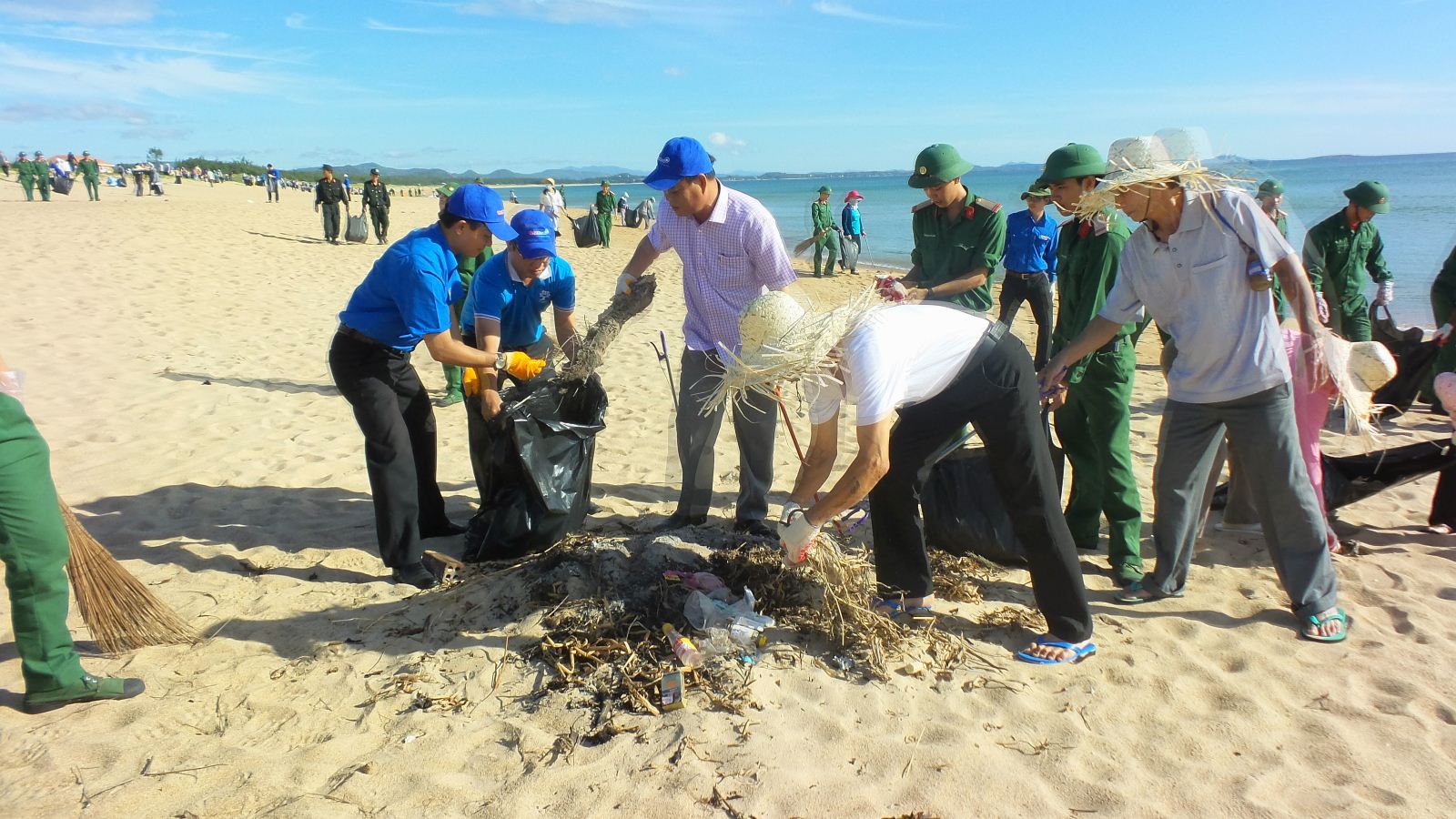 Phát động cuộc thi ảnh &quot;Thách thức để thay đổi&quot;
