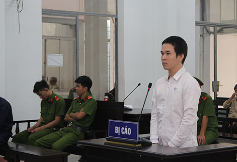 Hám lời, một nhân viên đi buôn ma túy