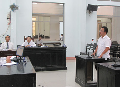 Giám đốc vào tù vì lạm dụng tín nhiệm