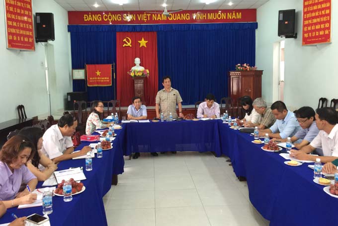 Ông Hồ Văn Mừng làm việc với phường Vĩnh Trường