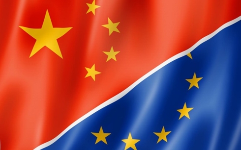 Hình ảnh kết hợp quốc kỳ Trung Quốc và cờ EU. Ảnh: clustercollaboration.