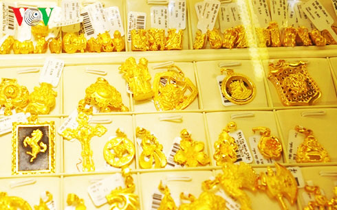 Giá vàng trong nước và thế giới tăng mạnh ngày 26/3