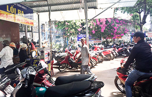 Bãi xe Bệnh viện Đa khoa tỉnh.