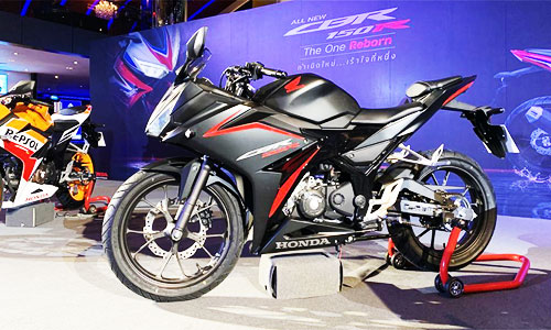 Honda CBR150R bản nâng cấp giá 2.900 USD