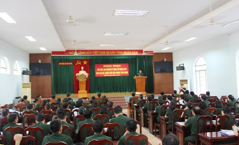 Quang cảnh buổi khai mạc.