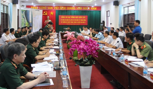 Quang cảnh buổi làm việc.