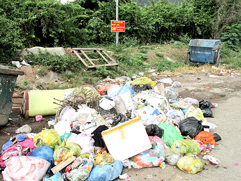 Cấm nhưng vẫn xả rác