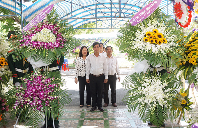 Ban Bí thư Trung ương Đảng và Tổng Bí thư, Chủ tịch nước Nguyễn Phú Trọng gửi vòng hoa viếng ông Nguyễn Văn Tự