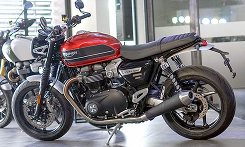 Triumph Speed Twin 2019 giá từ 589 triệu đồng
