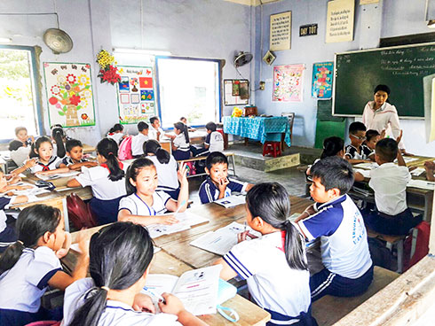 <p>Huyện Vạn Ninh đã đầu tư xây dựng 20 phòng học mới cho Trường Tiểu học Vạn Giã 1.</p>