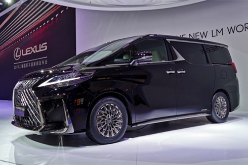 Lexus LM 300h - xe gia đình hạng sang cho châu Á