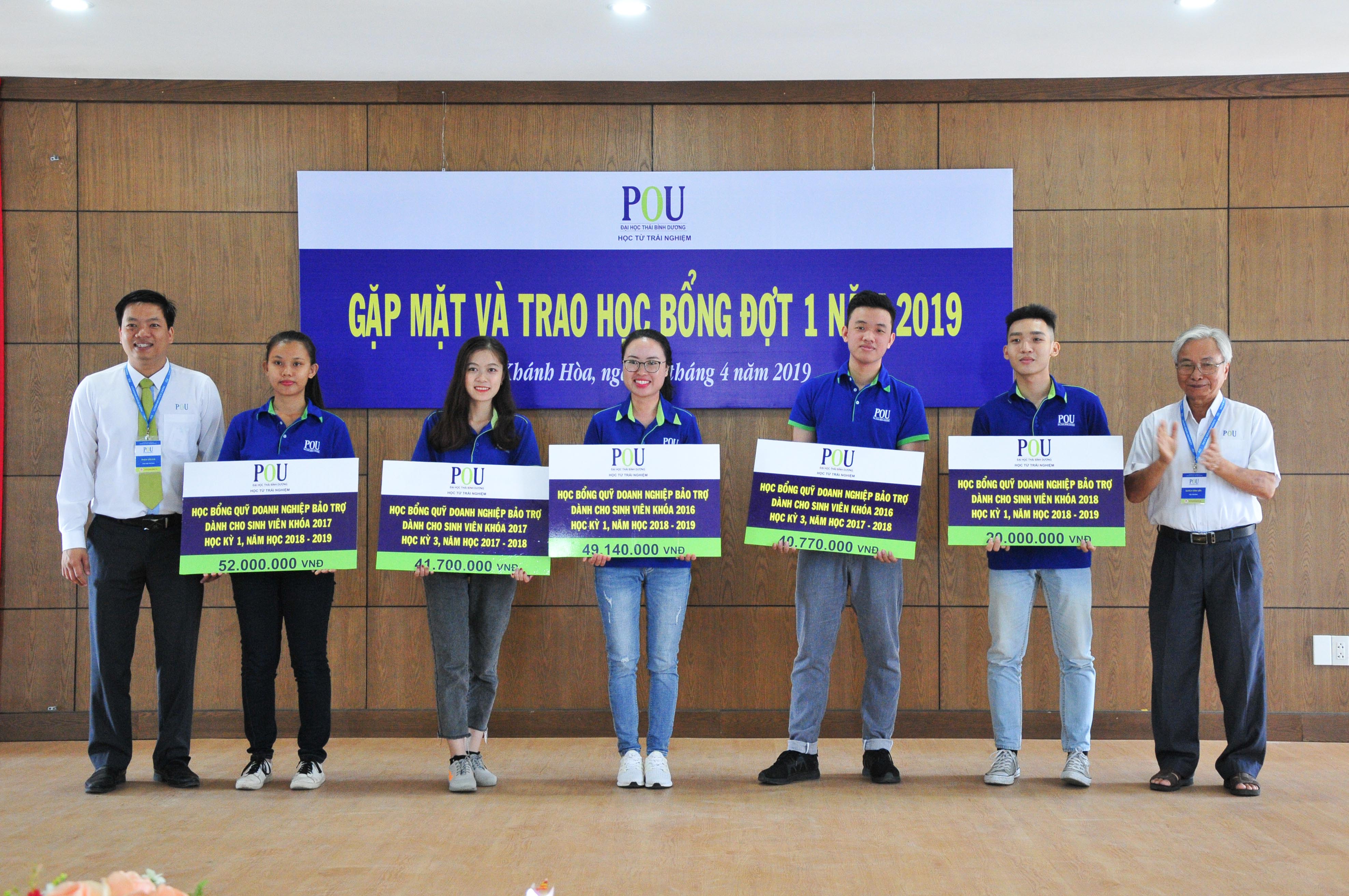 Trường Đại học Thái Bình Dương: Trao học bổng hơn 203 triệu đồng cho sinh viên