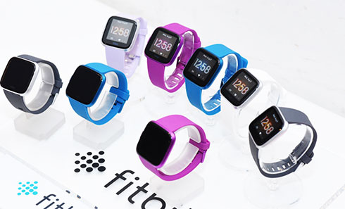 Fitbit ra mắt đồng hồ thông minh Versa Lite Edition