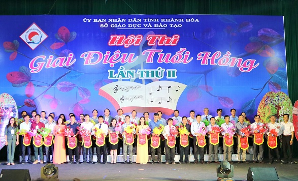 Hơn 1.500 học sinh thi Giai điệu tuổi hồng