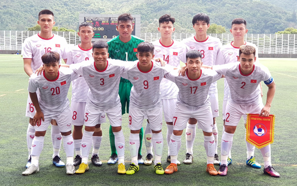 Đội hình xuất phát của U18 Việt Nam.