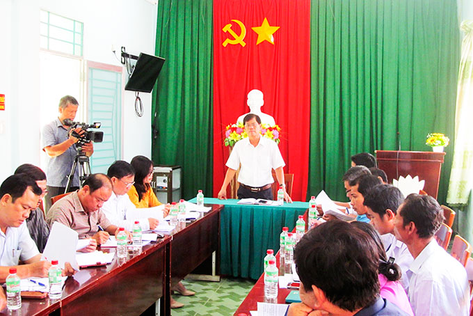 <p style= "text-align: justify; ">Ông Nguyễn Tấn Tuân phát biểu tại buổi làm việc.<br></p>