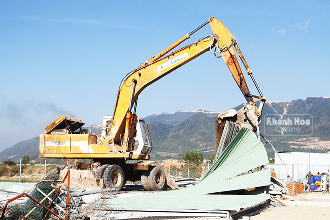 Cương quyết với nhà trái phép