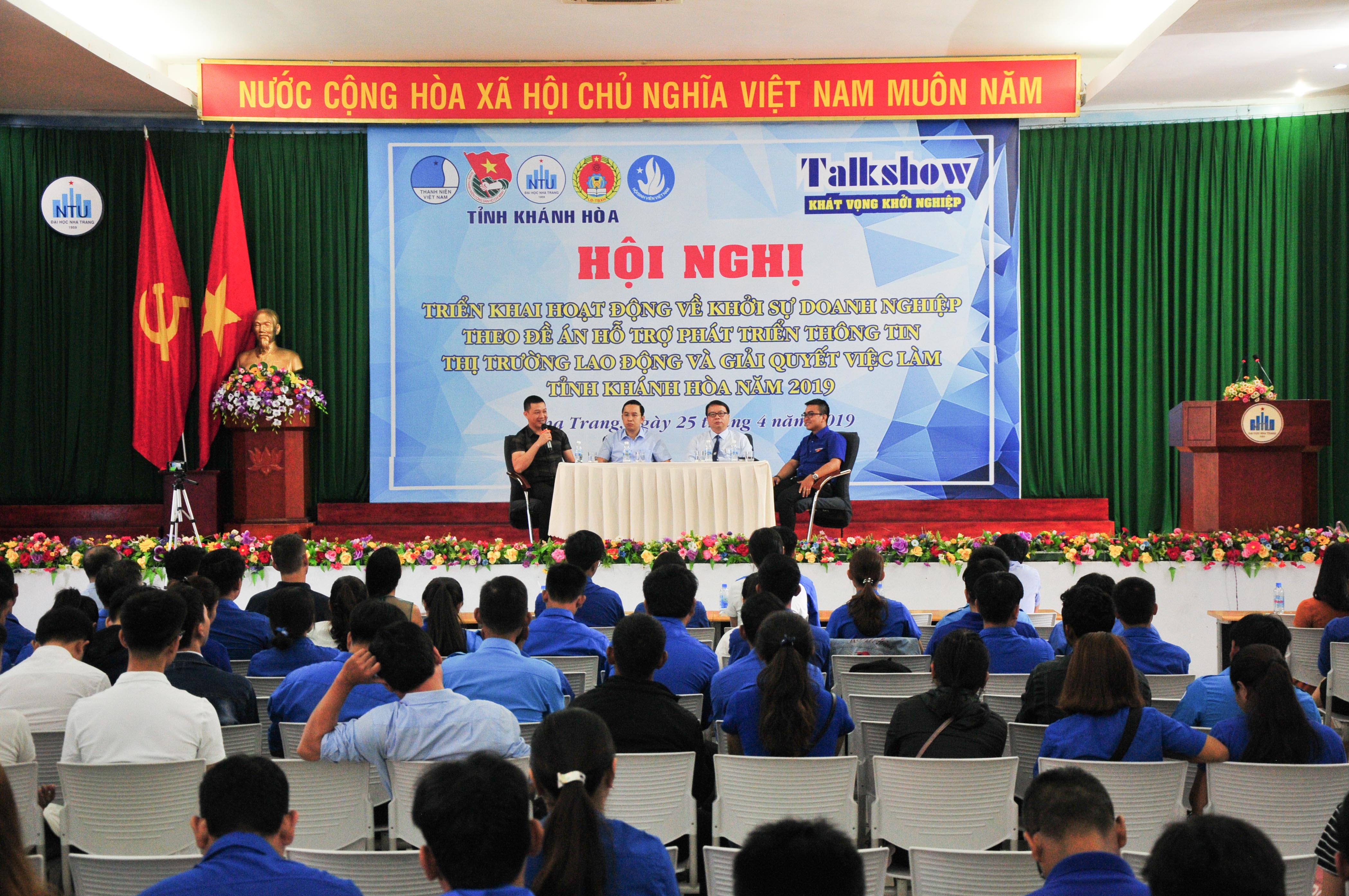 Trang bị kiến thức, kỹ năng khởi sự doanh nghiệp cho hơn 200 đoàn viên, thanh niên