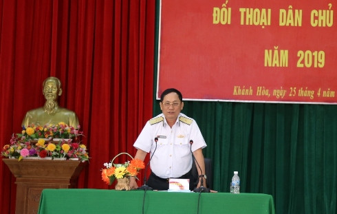 Chuẩn Đô đốc Nguyễn Đức Vượng kết luận hội nghị.