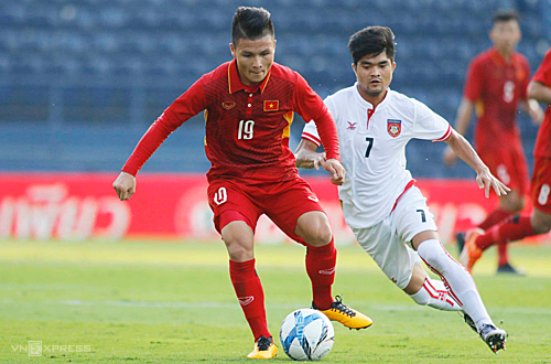 Quang Hải và đồng đội trong chiến thắng 4-0 trước U23 Myanmar ở giải giao hữu M150 Cup 2017 tại Thái Lan. Ảnh: Anh Khoa.