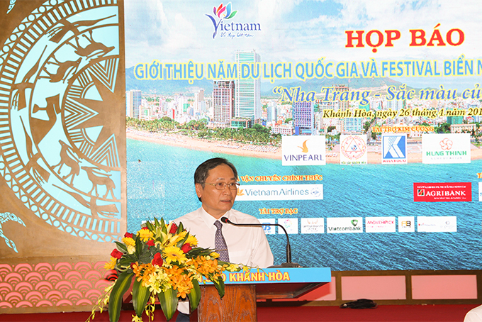 Ông Nguyễn Đắc Tài phát biểu tại buổi họp báo. 