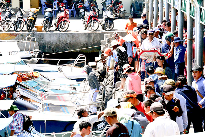 Đề phòng trộm, cướp mùa lễ hội