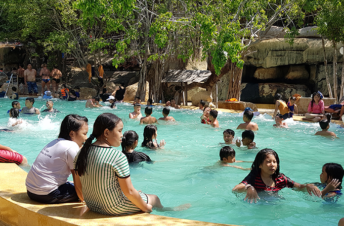 Tắm khoáng ở I-resort Nha Trang