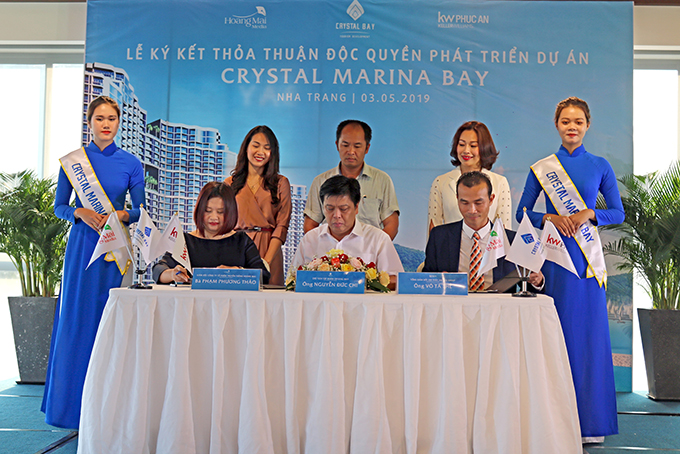 Lễ ký kết Thỏa Thuận độc quyền phát triển dự án Crystal Marina Bay giữa Tập đoàn Crystal Bay với KW Phúc An và Hoàng Mai Media 