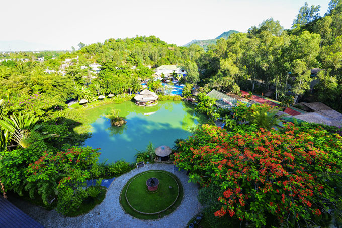 Tận hưởng &quot;đặc sản&quot; tắm bùn khoáng tại Tắm bùn Tháp Bà