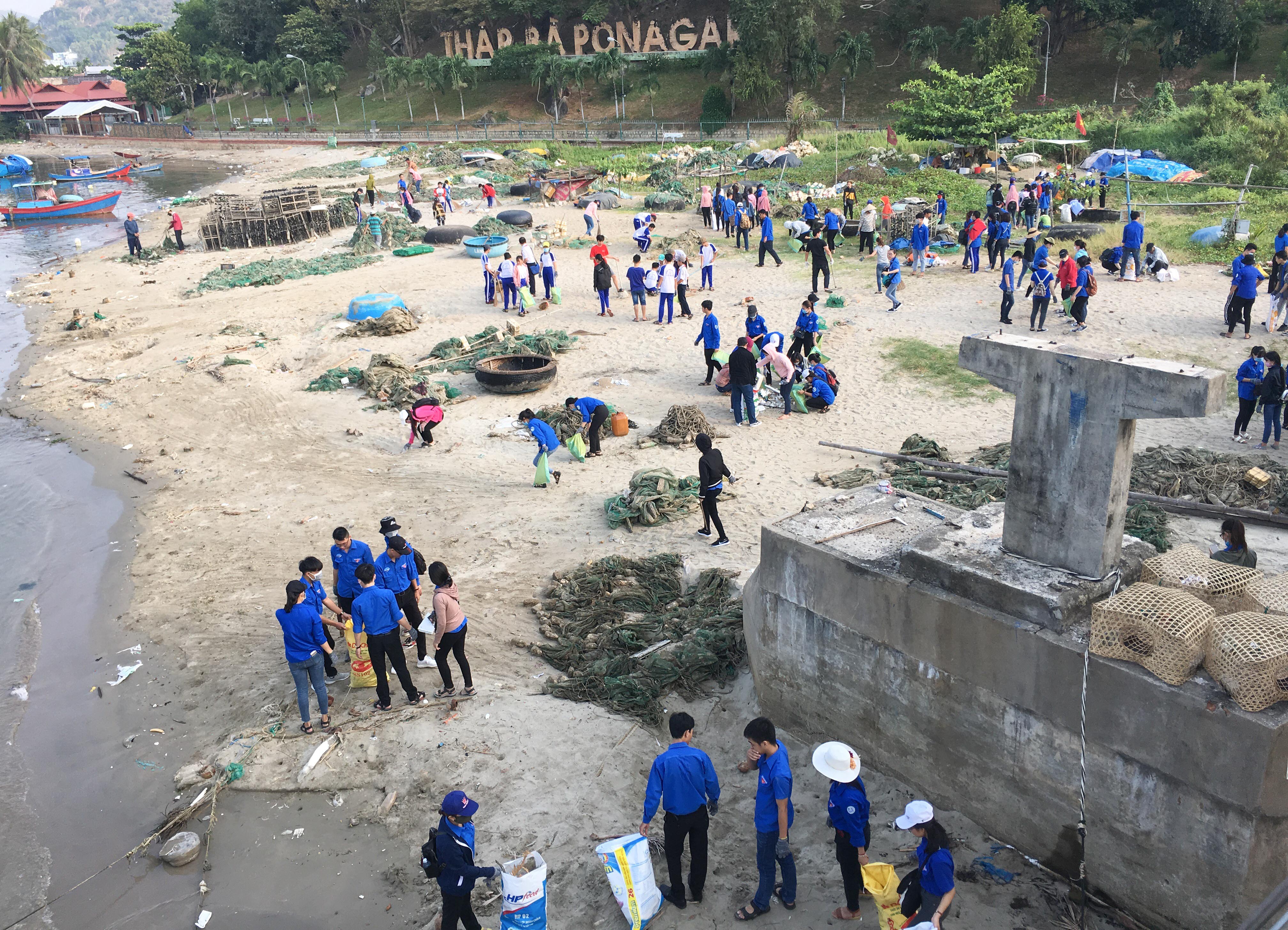 Tỉnh đoàn: Phát động cuộc thi ảnh "Thách thức để thay đổi"