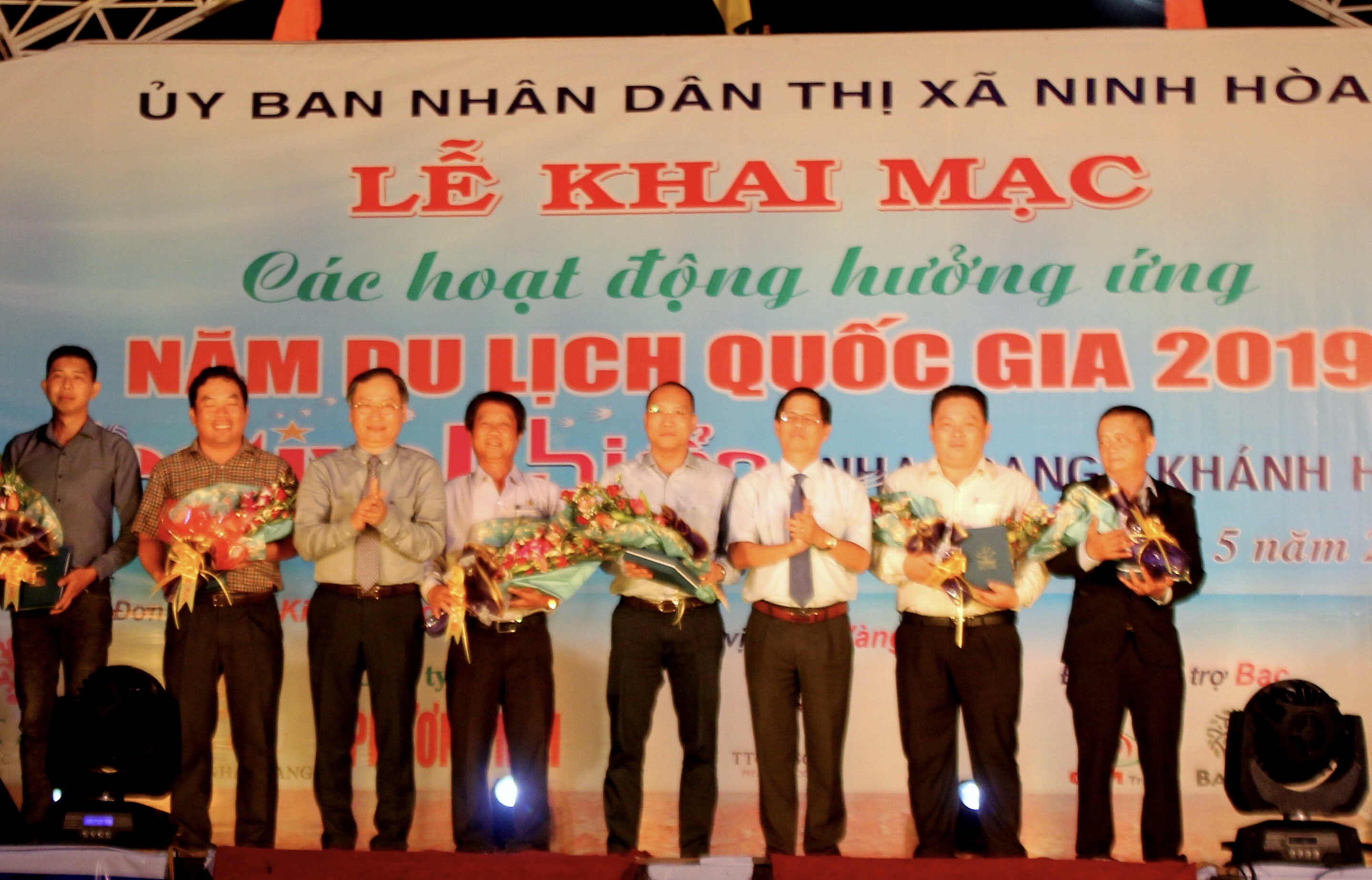 Ninh Hòa khai mạc các hoạt động hưởng ứng Năm Du lịch quốc gia và Festival Biển Nha Trang - Khánh Hòa 2019