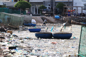 Bàn giải pháp giải quyết rác thải nhựa trên biển