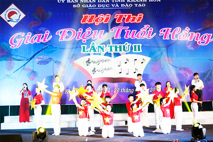 Bồi đắp lý tưởng sống cho học sinh