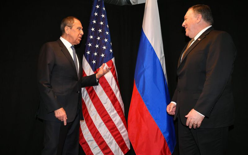 Ngoại trưởng Nga Lavrov (trái) và Ngoại trưởng Mỹ Pompeo. Ảnh: Foreign Policy