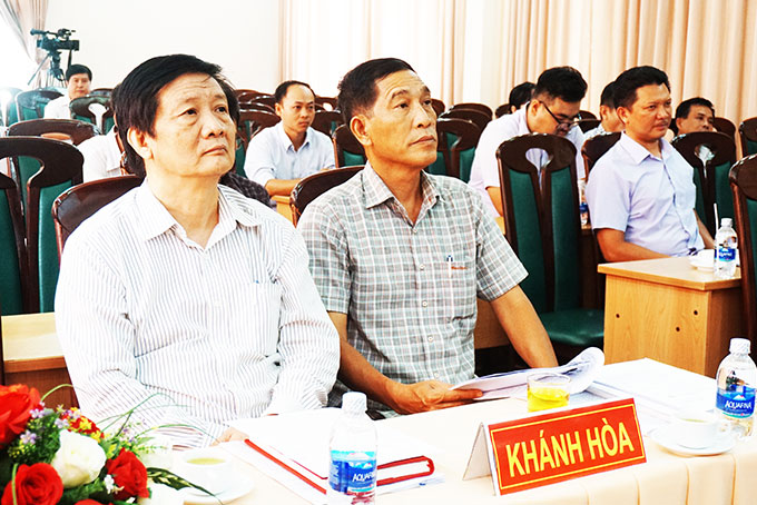 Ông Trần Sơn Hải và các đại biểu tại điểm cầu Khánh Hòa. 