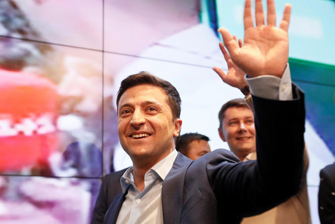 Liên minh cầm quyền trong Quốc hội "tan rã"-Ukraine tổ chức bầu cử sớm