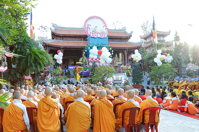 Quang cảnh Đại lễ Phật đản