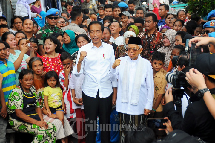 Cặp ứng viên số 01 Tổng thống Joko Widodo và Maruf Amin tuyên bố thắng cử. Ảnh: Tribunnews