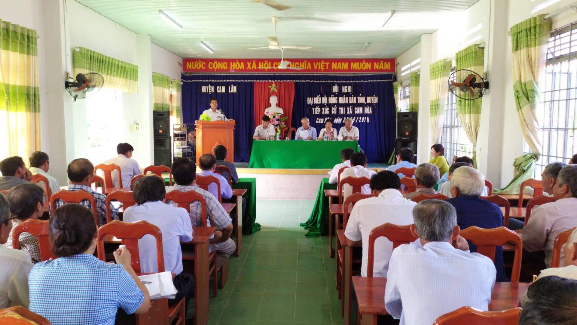 Đại biểu HĐND tỉnh tiếp xúc cử tri xã Cam Hoà