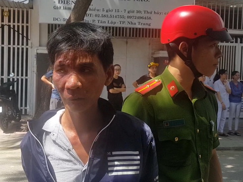 Bắt đối tượng cướp giật điện thoại của du khách