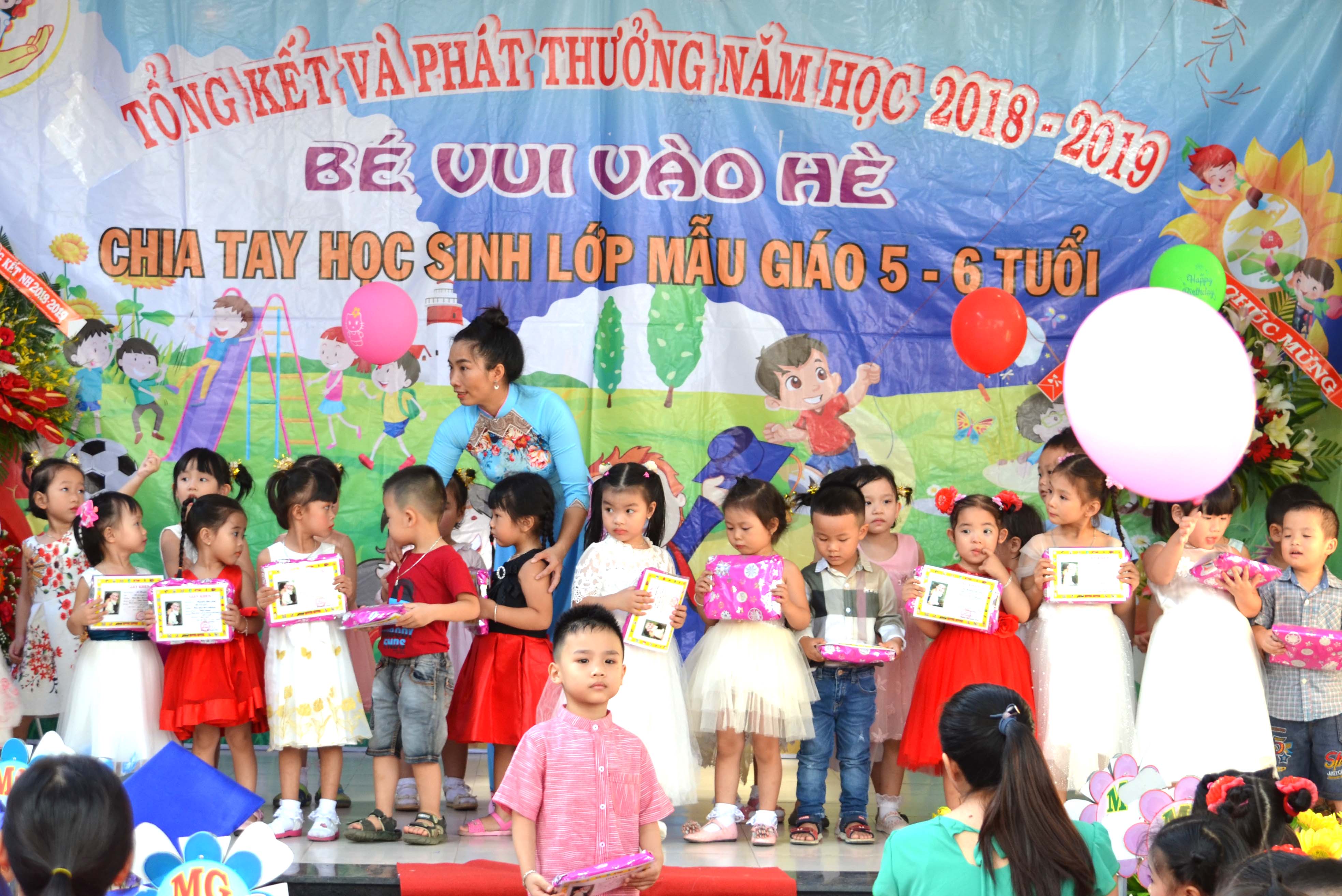 Trường Mầm non Hoa Phượng tổng kết năm học 2018-2019