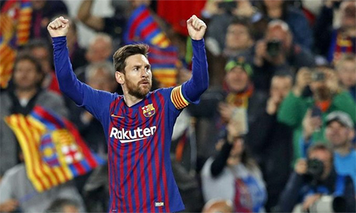Messi từng đoạt chiếc Giày Vàng với 34 bàn (2010), 50 bàn (2012), 46 bàn (2013), 37 bàn (2017), 34 bàn (2018) và 36 bàn (2019).
