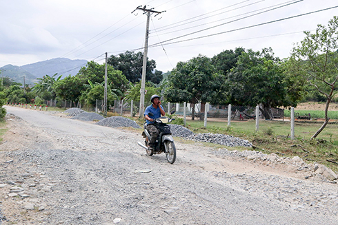 Sẽ nâng cấp đường Xóm Mới