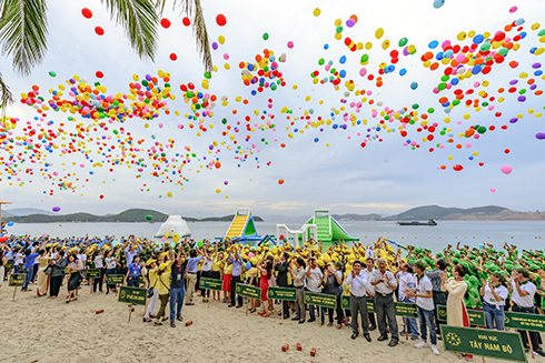 Niềm vui cho những "vầng trăng khuyết"